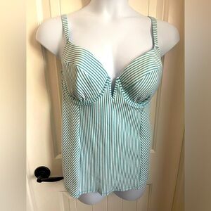 Cacique Aqua &White Seersucker Tankini w/Adjustable Straps Underwire, Size 38 DD